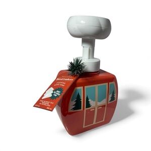 Maison de Base “Spiced Cranberry” Foaming Hand Soap - 16.9 fl oz NWT ***